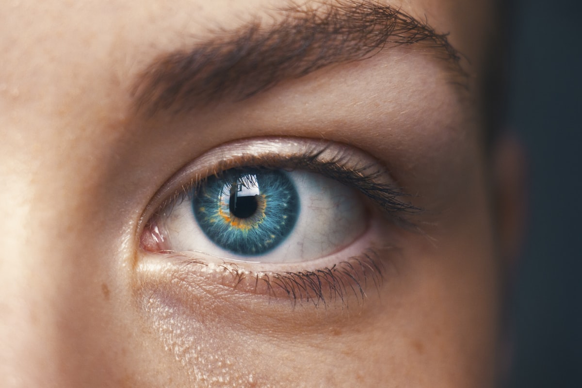 EMF and Your Eyes: Can Phones, WiFi, and Cell Towers…