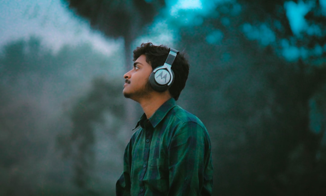 The 2025 Earphone Magnetite Study (Zhang et al.)