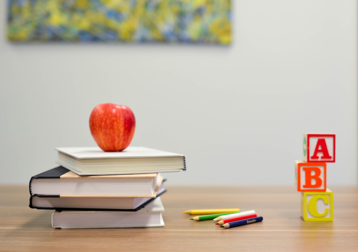 Kids thrive with hands-on, screen-free activities that don't involve any wireless devices